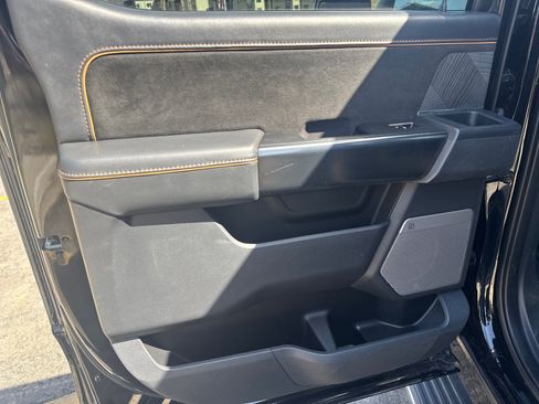 Used 2023 Ford F150 Platinum image 35