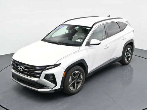 Used 2025 Hyundai Tucson SEL FWD image 18