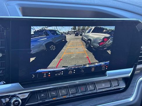 New 2026 GMC Sierra 1500 SLT w/ SLT Convenience Package image 30