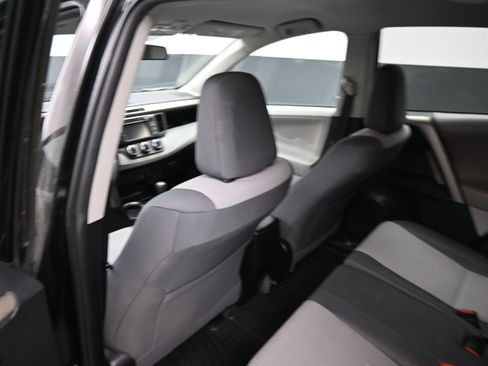 Used 2013 Toyota RAV4 LE AWD/4WD image 17