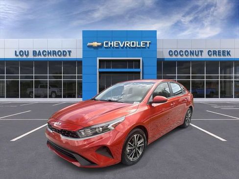 Used 2024 Kia Forte LXS FWD image 4