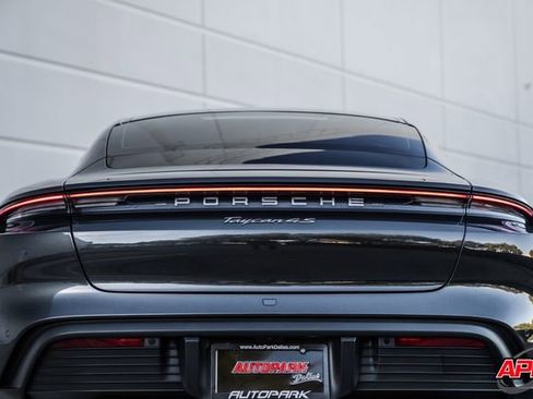 Used 2021 Porsche Taycan 4S w/ Premium Package image 33
