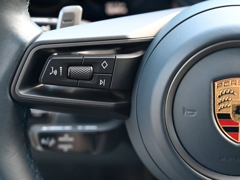 Used 2021 Porsche 911 Carrera S image 27