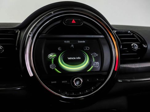 Used 2017 MINI Cooper Clubman ALL4 image 16