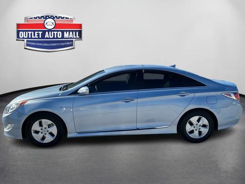Used 2011 Hyundai Sonata Hybrid Sedan 4D image 6