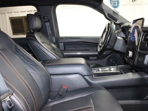 Used 2022 Ford Expedition Platinum AWD/4WD image 22