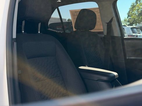 Used 2020 Chevrolet Equinox LT FWD image 36