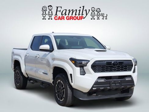 New 2026 Toyota Tacoma TRD Sport AWD/4WD image 2