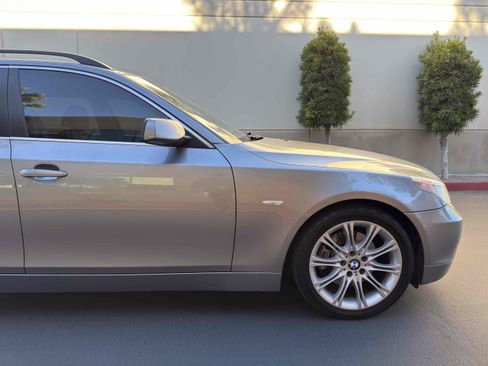 Used 2006 BMW 530xi Wagon image 16