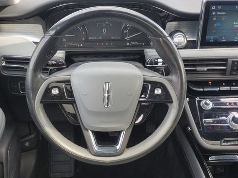 Used 2022 Lincoln Corsair AWD w/ Premium Package image 27