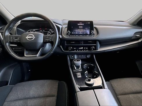 Used 2025 Nissan Rogue SV AWD/4WD image 16