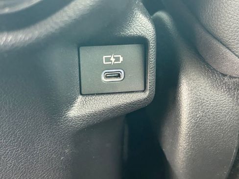 Used 2026 Toyota Grand Highlander FWD image 25