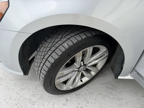 Used 2017 Volkswagen Passat 1.8T SE FWD image 20