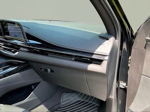 Used 2024 Cadillac Escalade Sport w/ LPO, ONYX Package AWD/4WD image 19