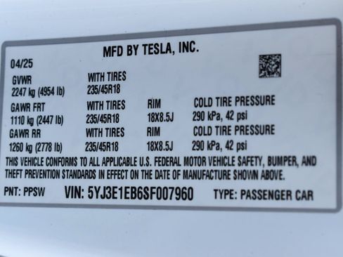 Used 2025 Tesla Model 3 Long Range AWD/4WD image 35