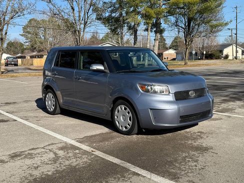 Used 2010 Scion xB image 8