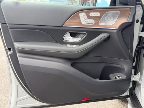 New 2026 Mercedes-Benz GLE 580 4MATIC image 16