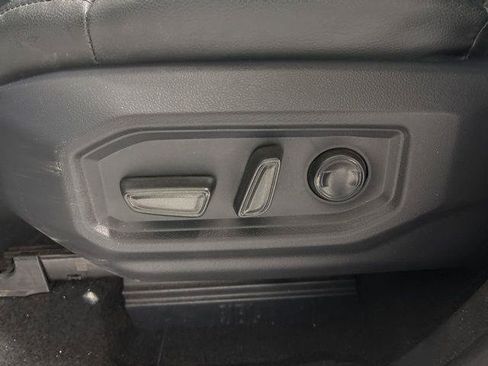 Used 2022 Toyota Tundra Limited AWD/4WD image 14