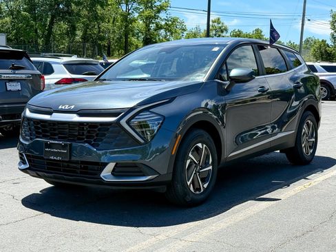 Certified 2025 Kia Sportage LX AWD/4WD image 3