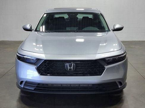 Used 2023 Honda Accord EX image 3