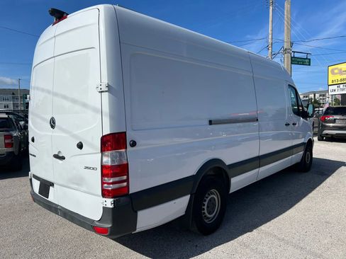 Used 2018 Mercedes-Benz Sprinter 2500 image 3