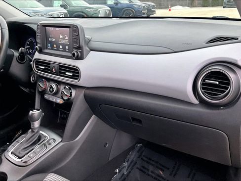 Used 2020 Hyundai Kona SEL w/ Cargo Package image 24