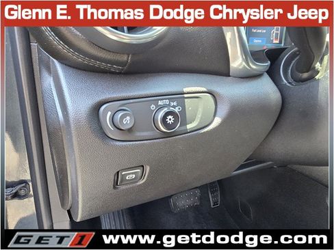 Used 2019 Chevrolet Blazer LT FWD image 21