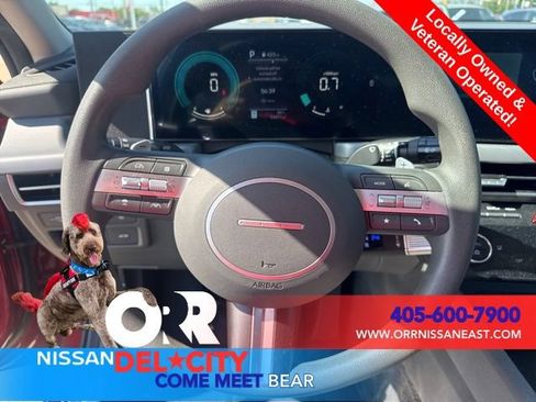 Used 2025 Hyundai Sonata SEL FWD image 14