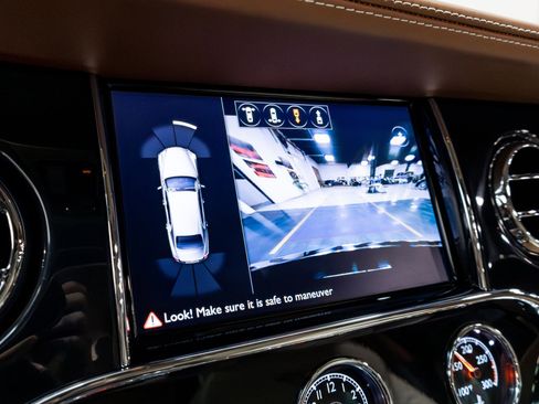 Used 2017 Bentley Mulsanne Speed image 90