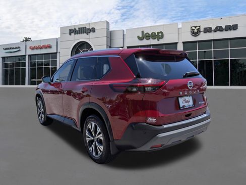 Used 2021 Nissan Rogue SV w/ Premium Package AWD/4WD image 5