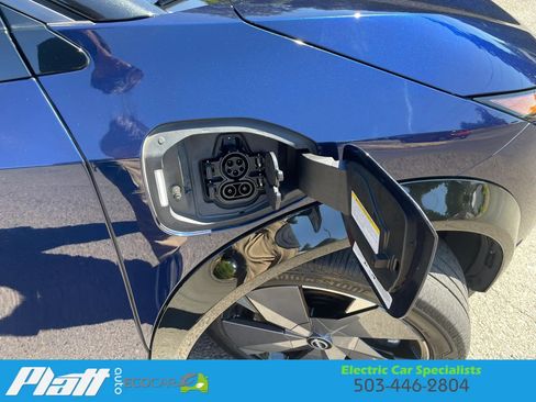 Used 2023 Nissan Ariya AWD/4WD image 54