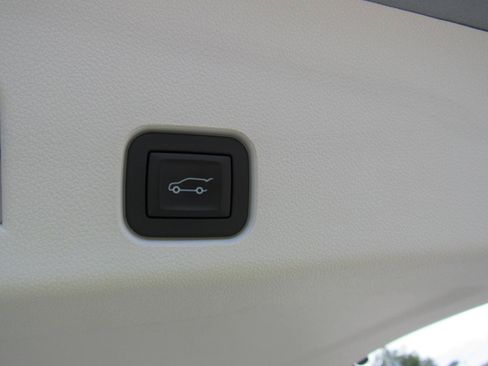 Used 2026 Buick Enclave Avenir w/ Super Cruise Package AWD/4WD image 42