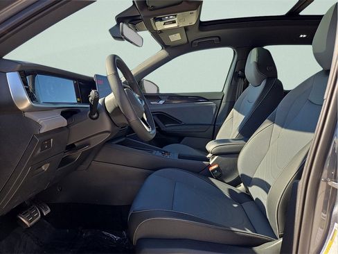 New 2026 Volkswagen Tiguan SE R-Line image 17