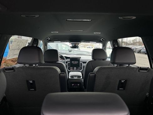 New 2026 GMC Acadia Elevation w/ Black Edition image 10