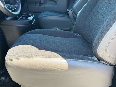 Used 2025 Chevrolet Express 2500 w/ Driver Convenience Package RWD image 18