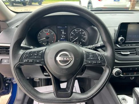 Used 2024 Nissan Altima 2.5 S FWD image 14