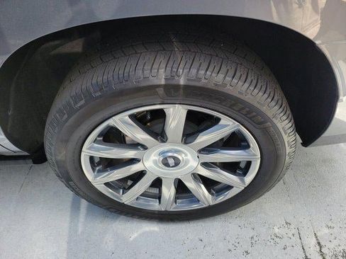 Used 2022 Cadillac Escalade Premium Luxury Platinum image 6