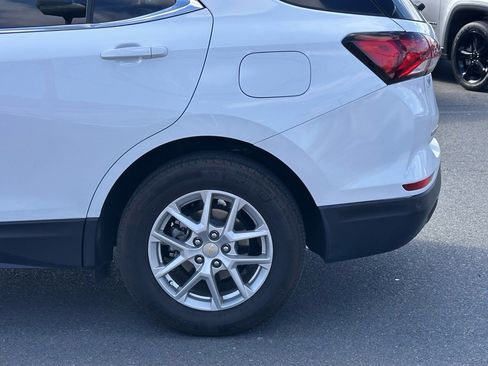 Used 2024 Chevrolet Equinox LT image 39