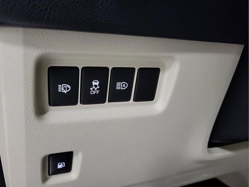 Used 2020 Lexus GX 460 Premium w/ Premium Package AWD/4WD image 14
