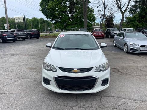 Used 2017 Chevrolet Sonic LT FWD image 2