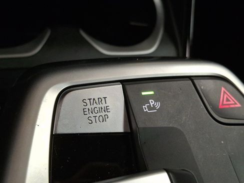 Used 2025 BMW X1 xDrive28i w/ Technology Package image 18