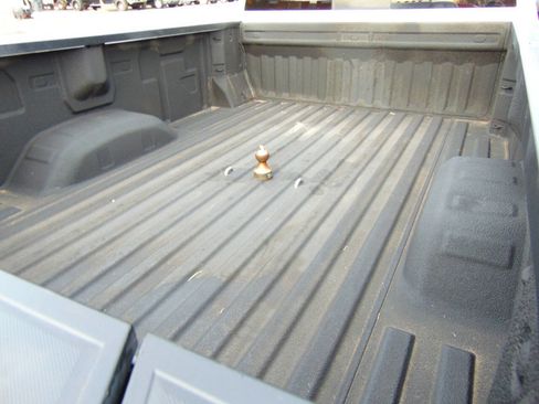 Used 2021 GMC Sierra 3500 SLT w/ SLT Convenience Package image 35