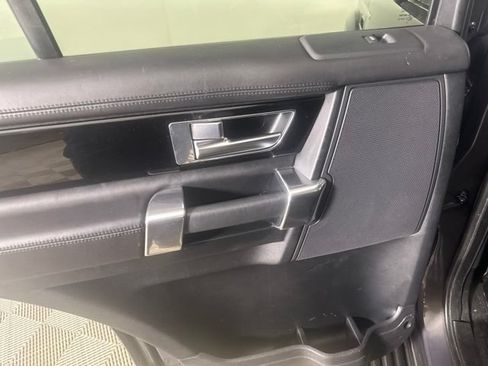 Used 2016 Land Rover LR4 HSE LUX AWD/4WD image 19