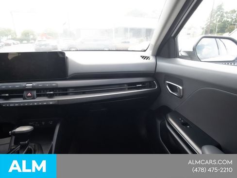 Used 2025 Kia K4 FWD image 22