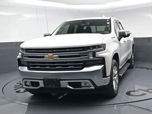 Used 2019 Chevrolet Silverado 1500 LTZ w/ LTZ Convenience Package image 11