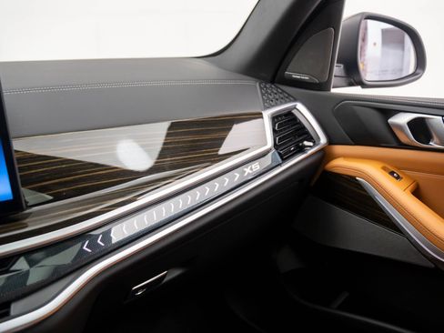 Certified 2025 BMW X5 xDrive40i w/ Premium Package image 29