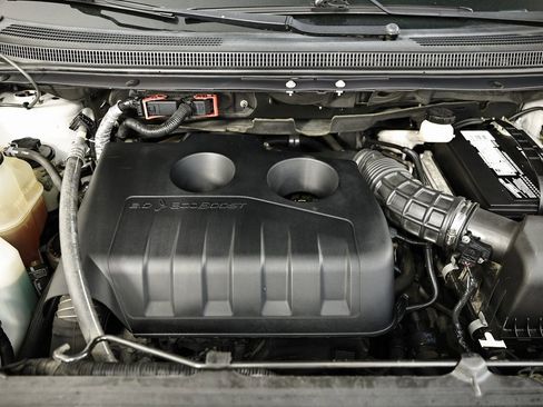 Used 2013 Ford Edge Limited w/ Driver Entry Pkg image 33