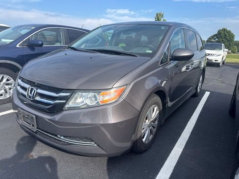Used 2016 Honda Odyssey SE image 3