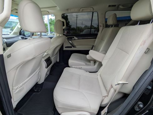 Used 2021 Lexus GX 460 Premium AWD/4WD image 18