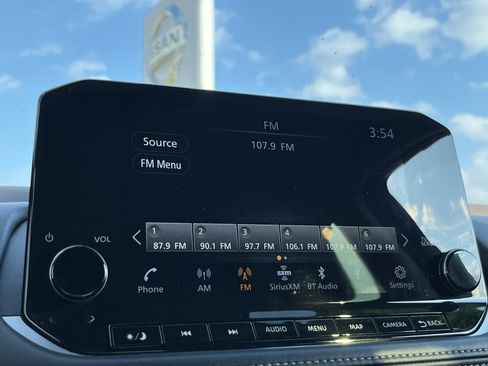 Used 2023 Nissan Rogue Platinum w/ Platinum Premium Package image 34